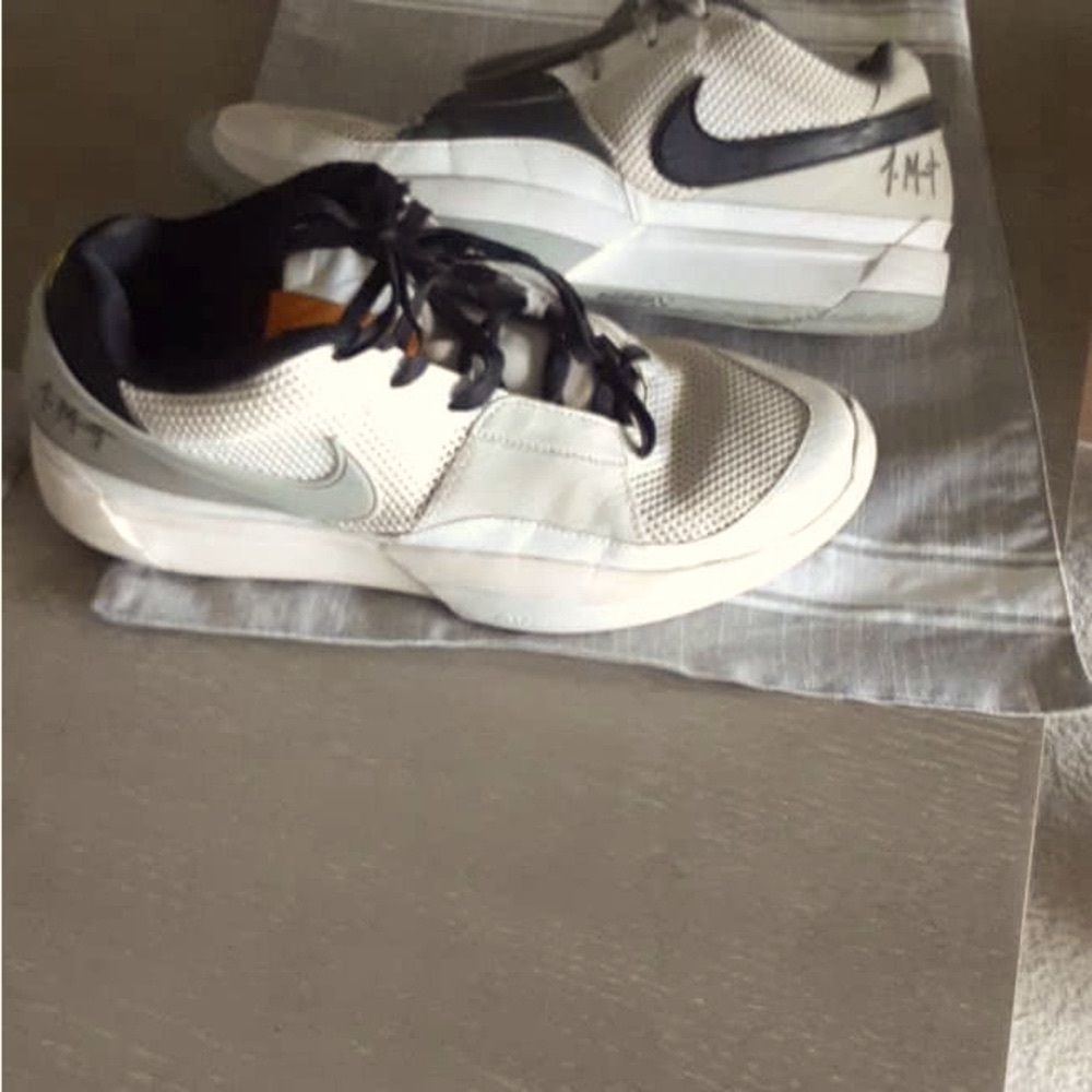 JA1 Basketball shoes